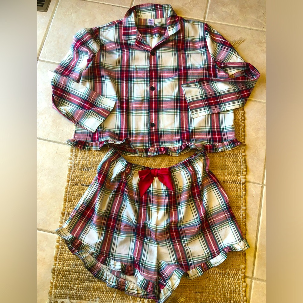 NWOT SUGAR & JADE sXXL(20-22) tartan plaid pj set So cute Ruffled hem top/shorts